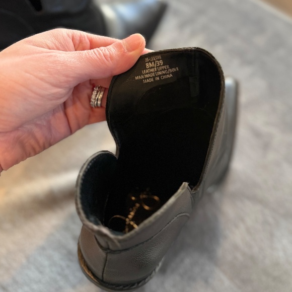 Leeshi Western bootie by Jessica Simpson, Black leather, Size 8 - Picture 5 of 7